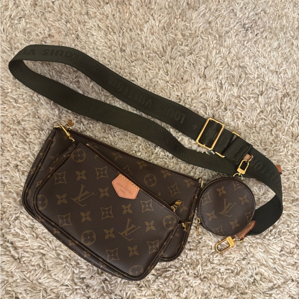 Louis Vuitton Multi Pochette Accessories